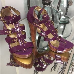 Charles David  purple patent leather heels !